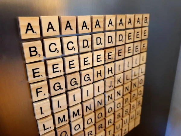Lettres aimantées refregirateur 
