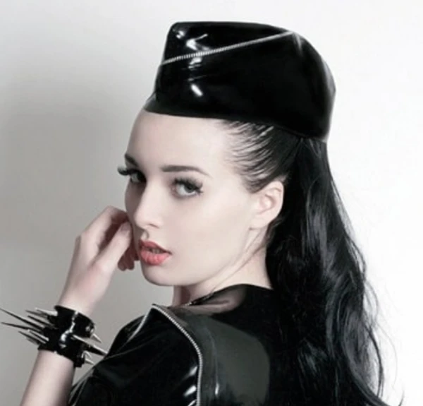 Casquette militaire latex