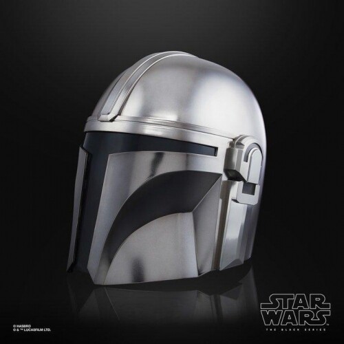 CASQUE MANDALORIAN BLACK LEGENDS AVEC VISEUR LED STAR WARS HASBRO