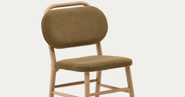 Chaise Helda en chenille verte et bois de chêne FSC Mix Credit | Kave Home France