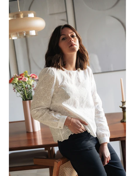 Blouse Holy