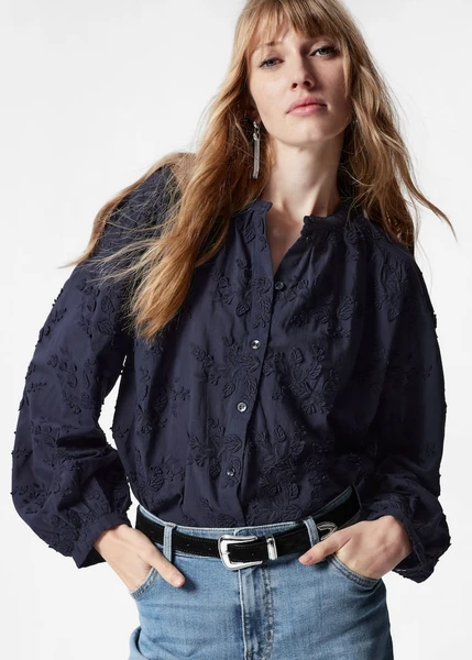 Blouse ample à fleurs en appliqué