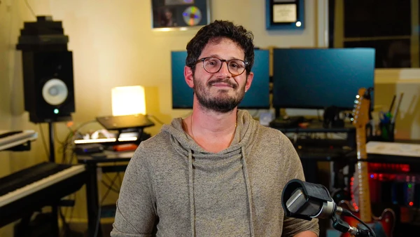 Michael Jade | Top 40 Production: Giving Generic Production a Fresh, Genre-Bending Makeover