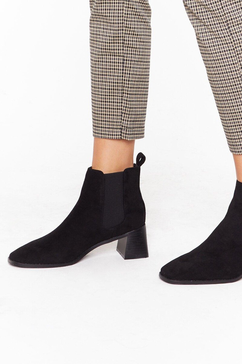 Womens Bottines Chelsea En Suédine À Bouts Carrés Et Talons Évasés - Noir - 36, Noir
