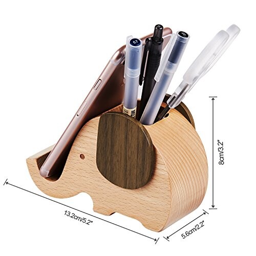 Pour ranger sa trousse : Support en bois en forme d'éléphant