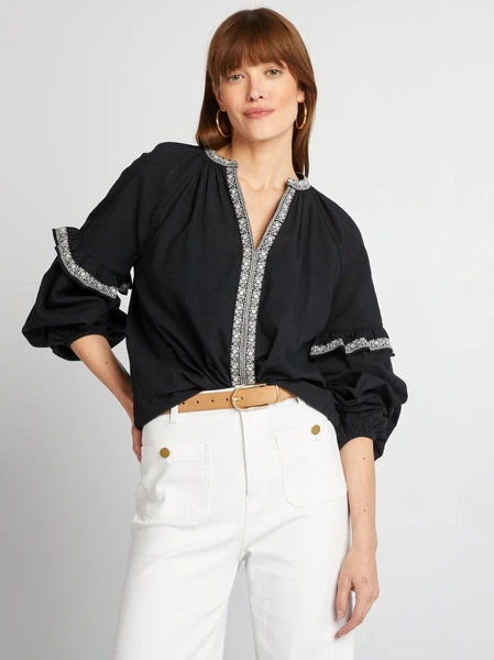 Blouse brodée
