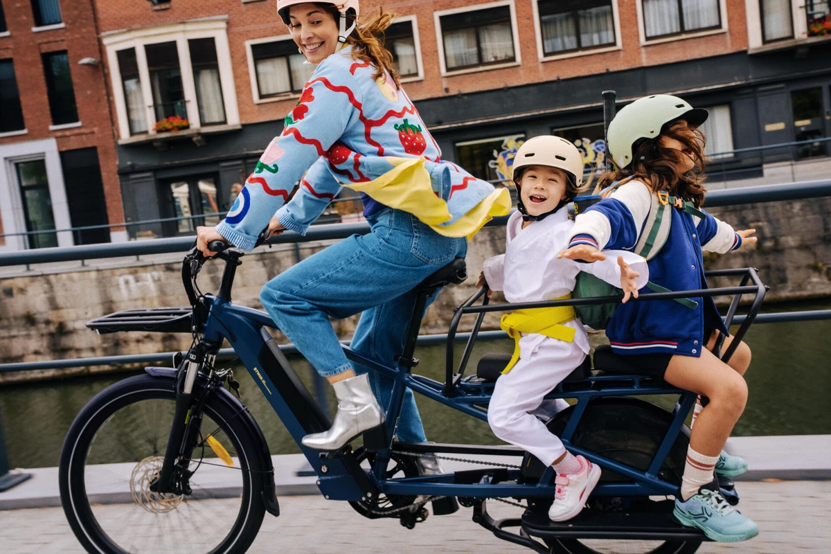 Velo cargo électrique longtail, E-three 500 Bleu abysse