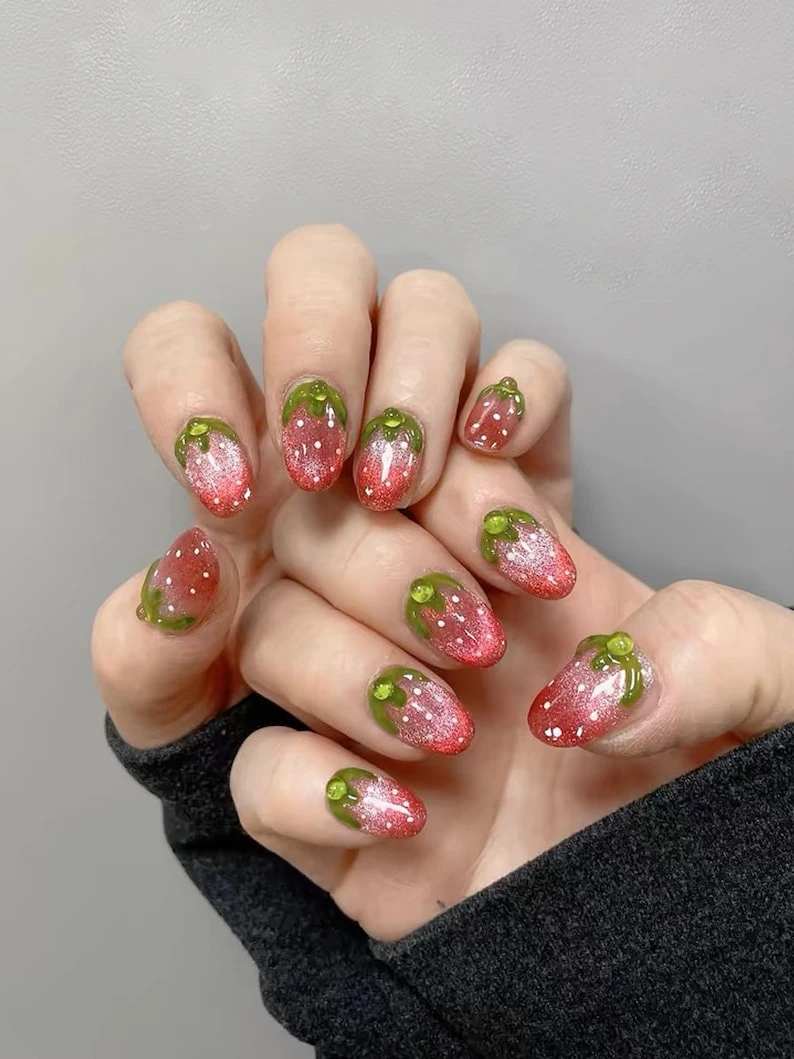 Ongles oeil de chat fraises pressés/ Faux rallonge acrylique/ Fait main