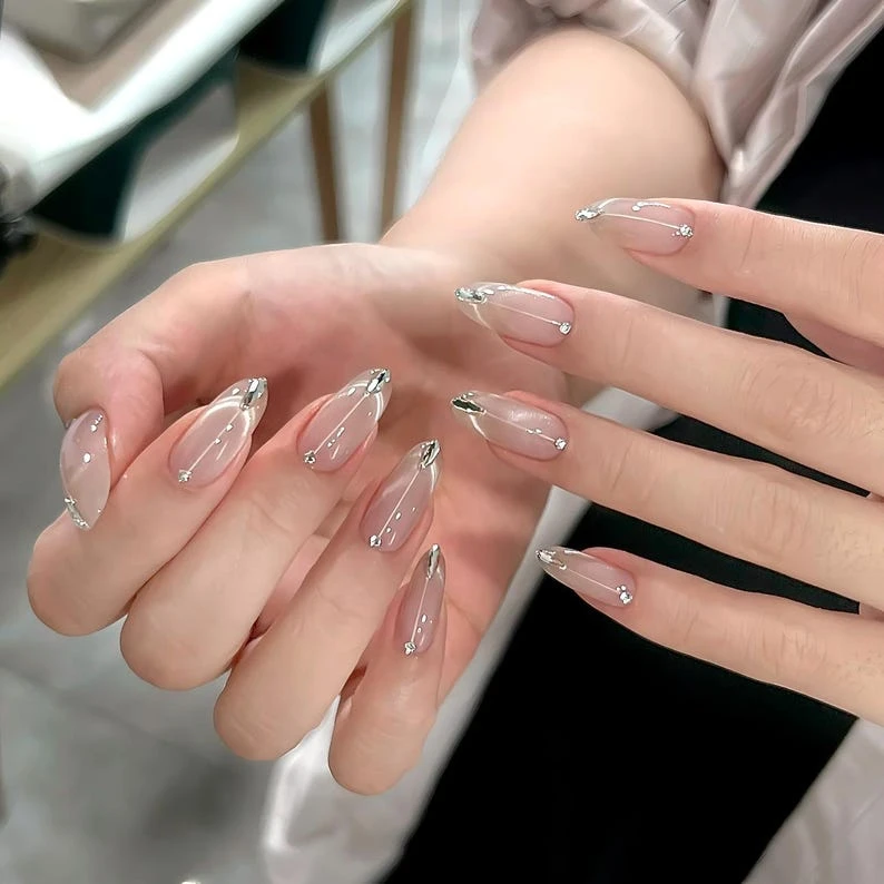 Collier fait main Princesse Clair de Lune, ongles Cat Eye, ongles Aurora, ongles Clair de Lune Argenté, ongles Cat Eye en amande, ongles coffin