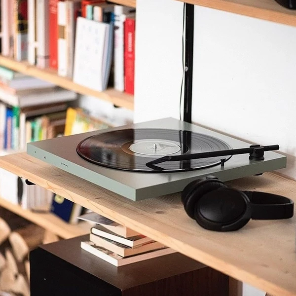 Platine vinyle bluetooth haut de gamme - Tourne disque - Lecteur vinyle design minimaliste vintage - Fabriqué en Europe