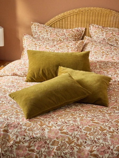 Housse de coussin en velours côtelé