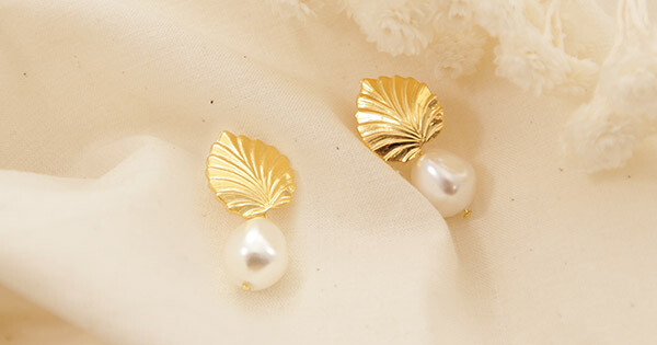 Boucles d'oreilles perles baroques PureCrystal et feuilles dorées - Perles & Co