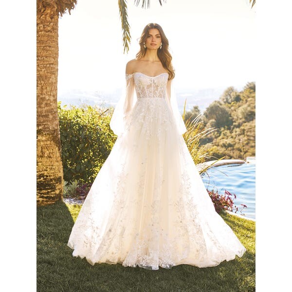 SAKURA | Robe de mariée évasée épaules nues | Pronovias