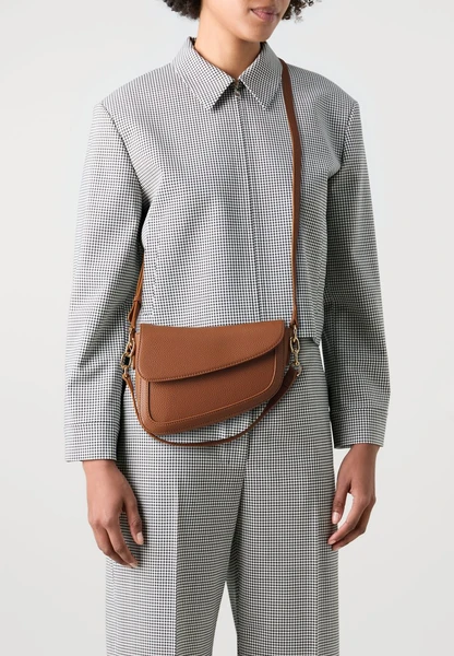 Even&Odd Sac à main - cognac - ZALANDO.FR