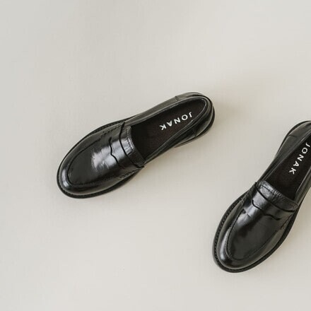 Mocassins femme en cuir noir | Jonak