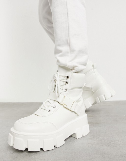 Public Desire - Kash - Bottines chunky avec boucles - Blanc cassé