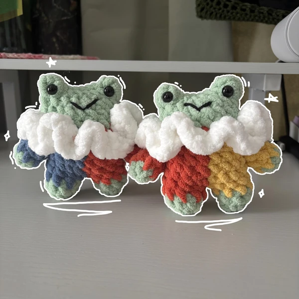 Adorable Crochet Clown Frog Plushie - Handmade Amigurumi Frogs - Kawaii Cottagecore Decor - Unique Gift for Frog Lovers
