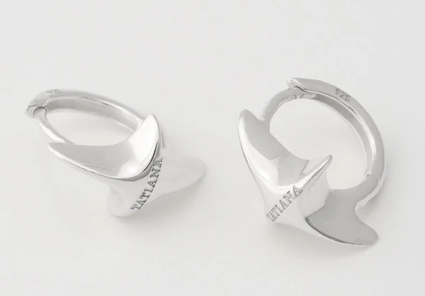 Minimalist Shooting Star Huggie Earrings,Dainty Galaxy Hoop Earrings,Unique Celestial Earrings,Sterling Silver Jewelry,Gift For Her (EC3032)