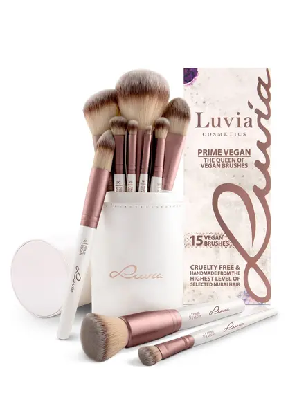 Brush set for an ASMR feet video 🥰