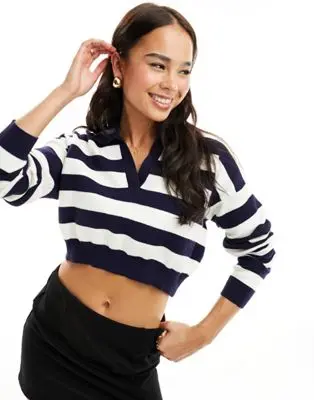 Bershka - Pull rayé à col polo - Bleu marine et blanc