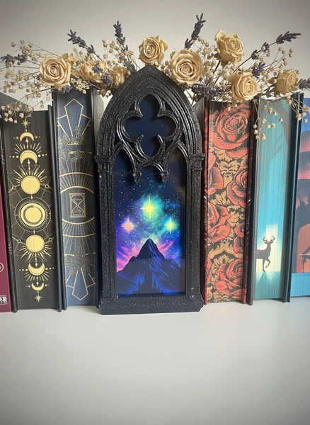 Inspiré de Velaris (ACOTAR) – Booknook iridescent