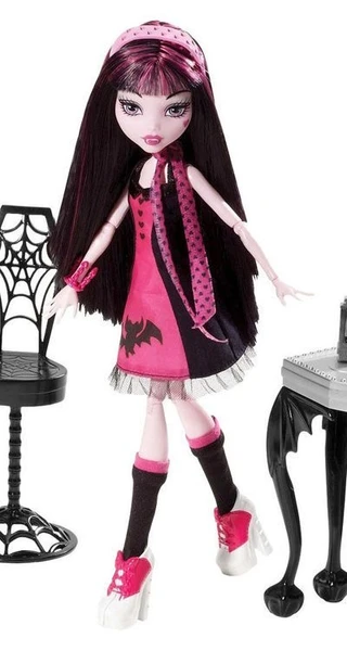 draculaura die-ner