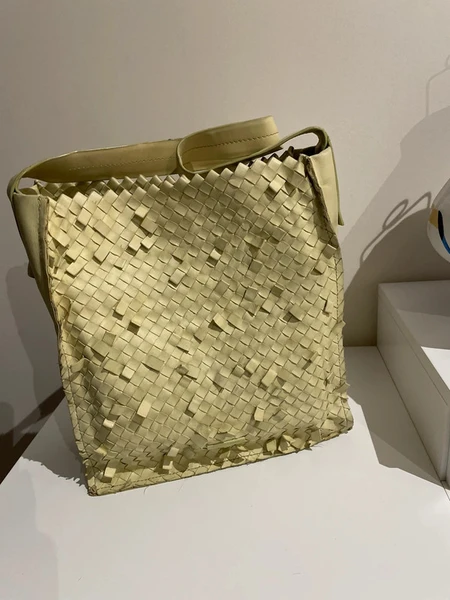 Sac femme à l’épaule