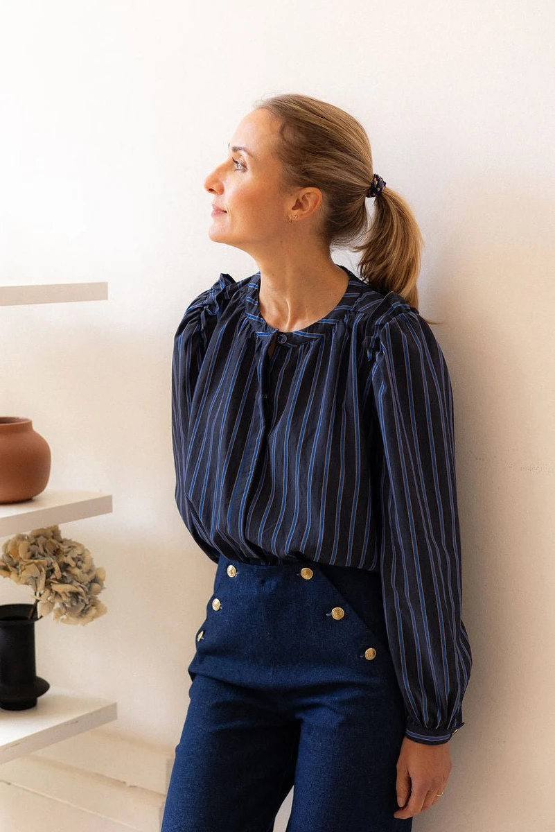 Joli Kit Couture - Blouse Lila rayée bleue