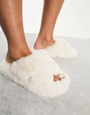 SIMMI London - Chaussons duveteux à brides croisées - Crème