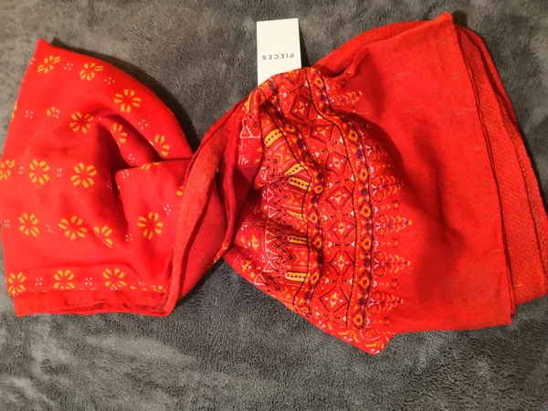 Pañuelo Pieces
