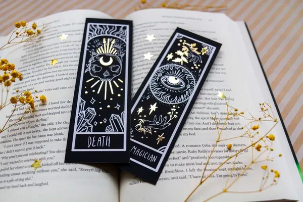 Tarot The Magician and Death GOLD FOIL bookmark, The Magician Bookmark, Death bookmark, Tarot bookmark, Gold foil bookmark