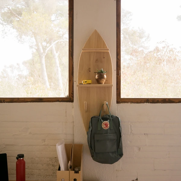 Porte-manteau/étagère planche de surf Razo