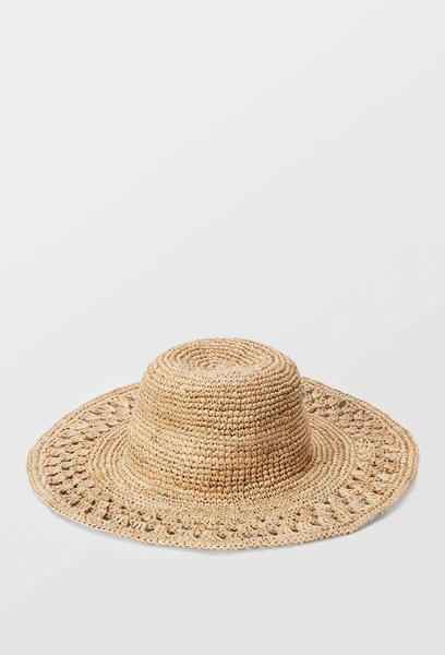 Chapeau en raphia