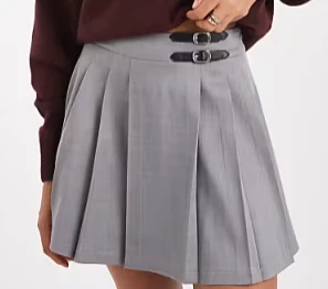 Threadbare - Mini-jupe plissée style kilt à boucles - Gris