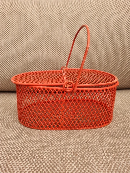 Petit panier métal rouge vintage