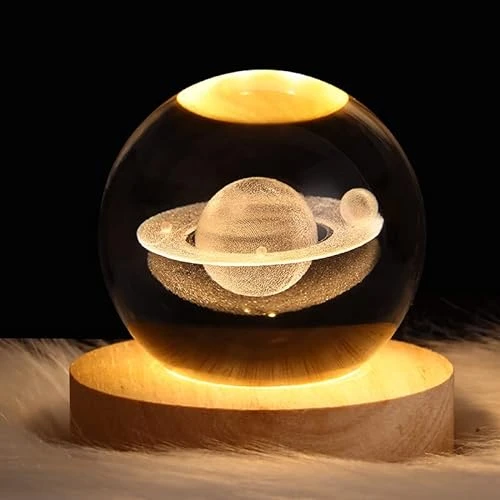 DRYFAL Veilleuse 3D en forme de boule de cristal Saturne LED pour enfants avec base en bois - Galaxie - Veilleuse - Cadeau - Décoration fantaisie de chambre