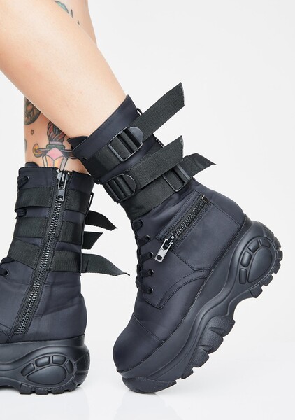 demonia earthshaker platform boots