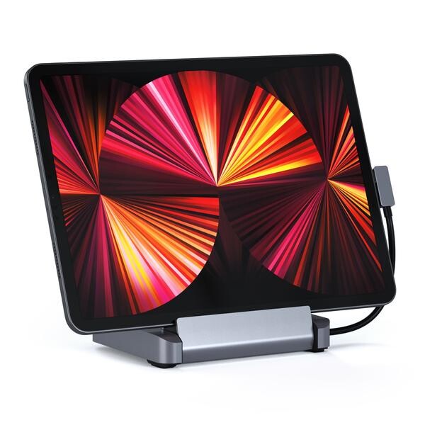 Aluminum Stand &amp; Hub for iPad Pro