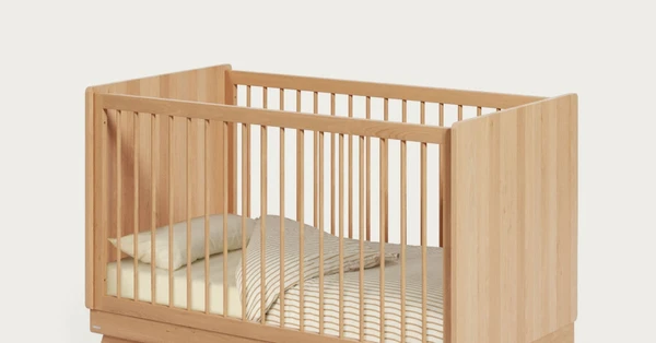 Lit bébé évolutif Maralis en bois de hêtre 70 x 140 cm | Kave Home France