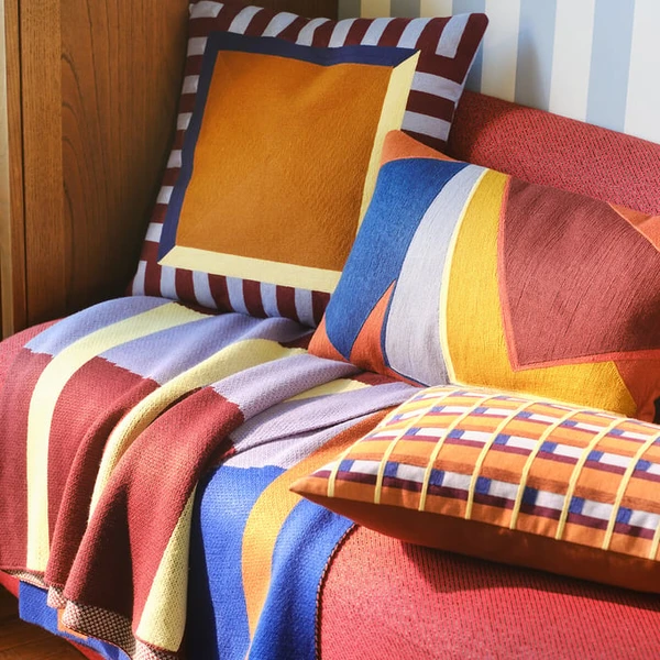 Plaid en jacquard géométrique, LOTTEN