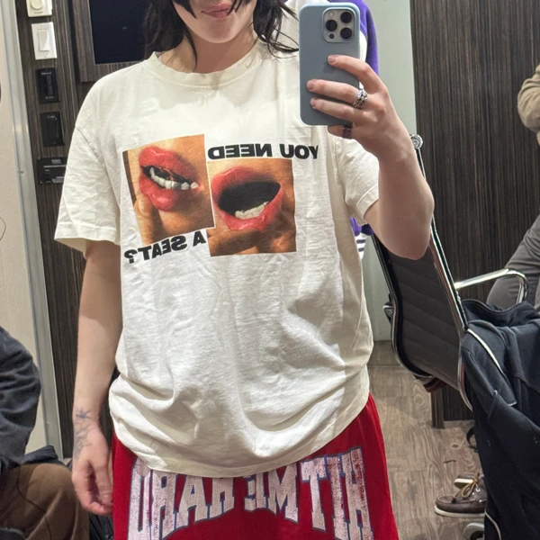 I'LL VOLUNTEER TEE - Store Billie Eilish