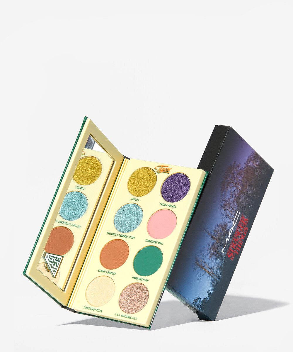 Hawkins Class Of 1986 Eye Palette / MAC x Stranger Things