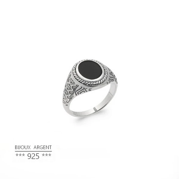 Men's ring with black stone - Oval onyx - 925 silver signet ring - Natural gemstone - Mens gift, boyfriend gift