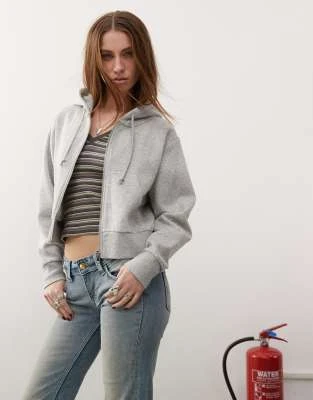 Monki - Sweat à capuche court - Gris chiné
