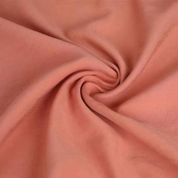 Tissu viscose uni Zélie effet peau de pêche terracotta / pour vos coutures de vêtements léger et souple