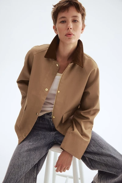 Veste avec col en velours côtelé