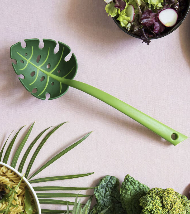 Jungle Spoon - écumoire Monstera