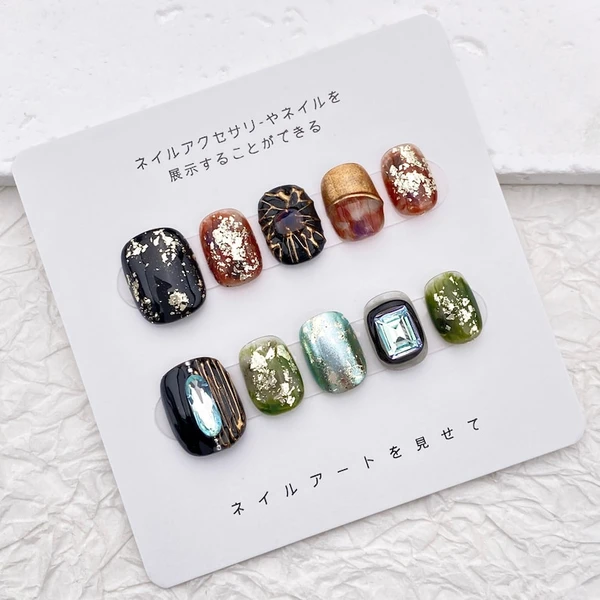 Ongles à presser dorés, courts, colorés, fait main pour l'hiver