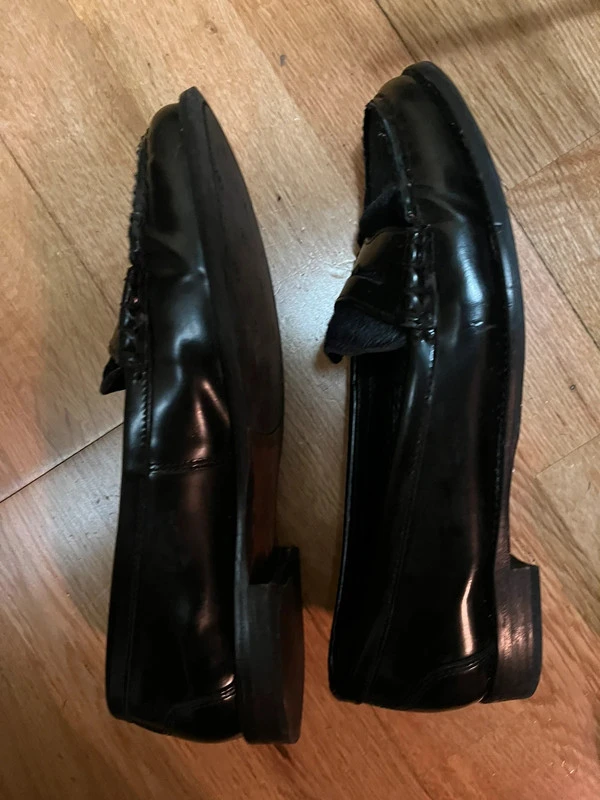 Mocasines negros de piel y pelo