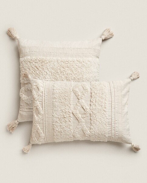 HOUSSE DE COUSSIN POMPONS